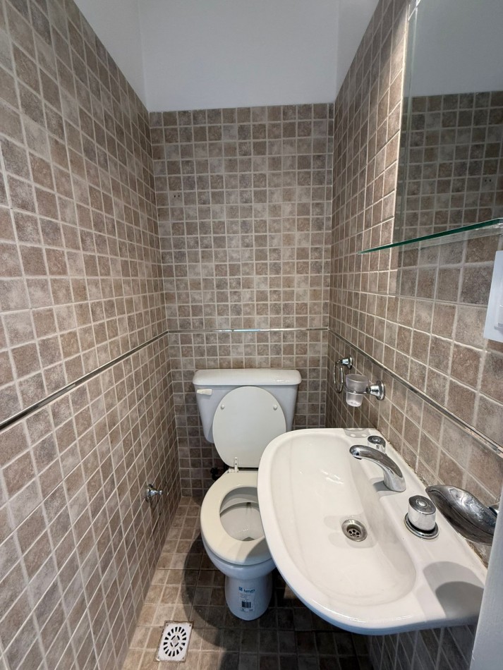 Hermoso departamento 3 ambientes a la calle con balcon terraza